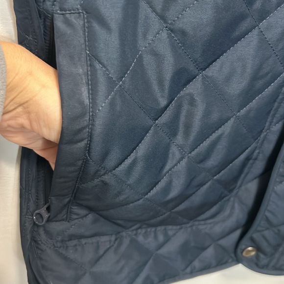 "NWT" Banana Republic Navy Blue Quilted Full Zip Vest- Women's Size Small - Picture 7 of 11